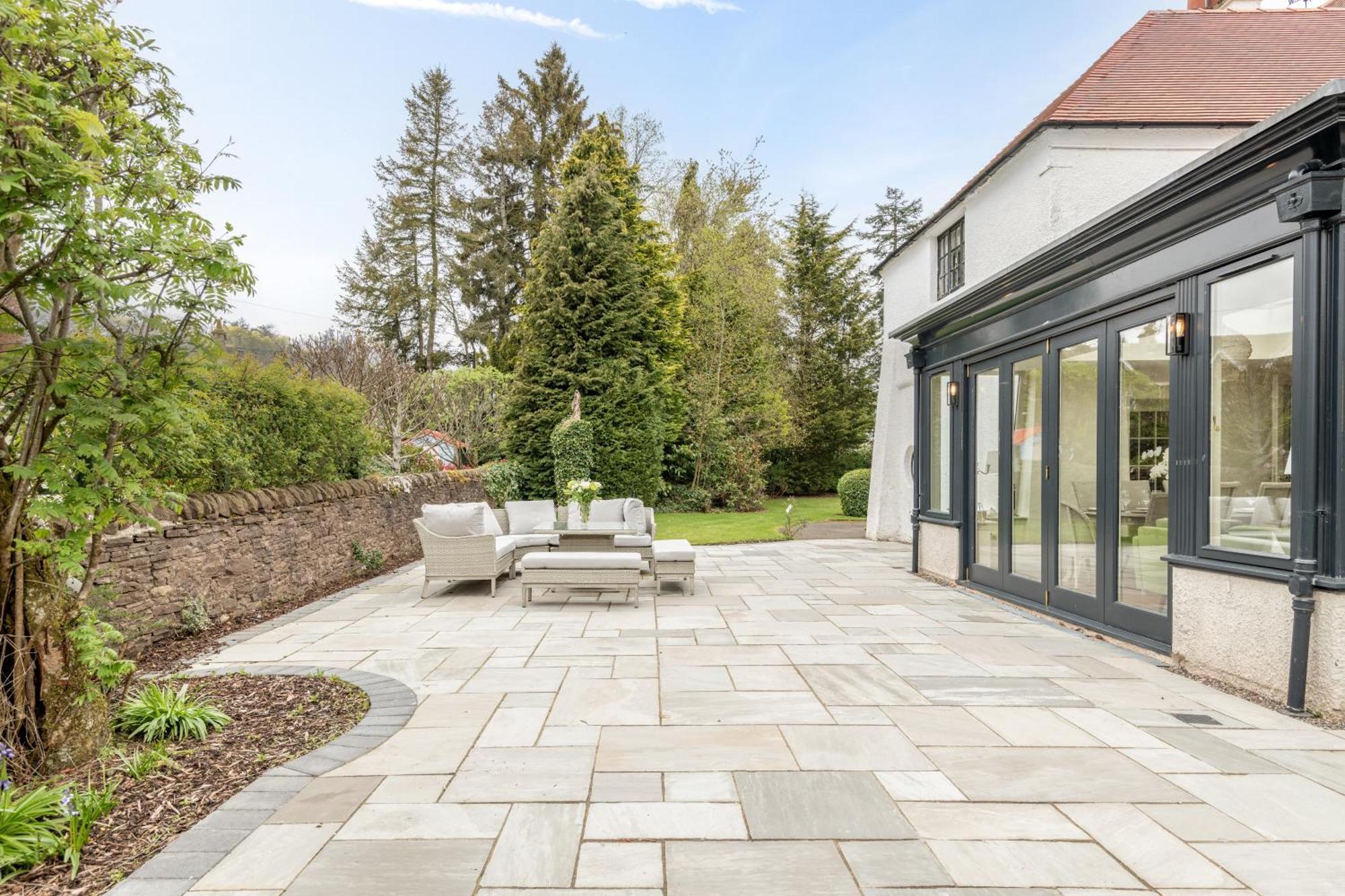 Unique Arts & Crafts Home In Auchterarder Exterior photo